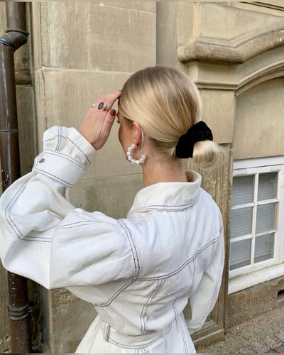 How to Incorporate Silk Scrunchies into Your Everyday Hairstyle Routine
